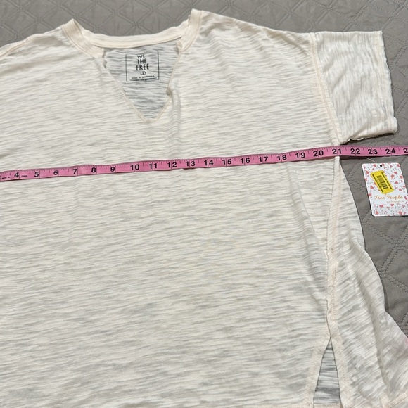 We the Free V neck shirt. - Picture 9 of 12